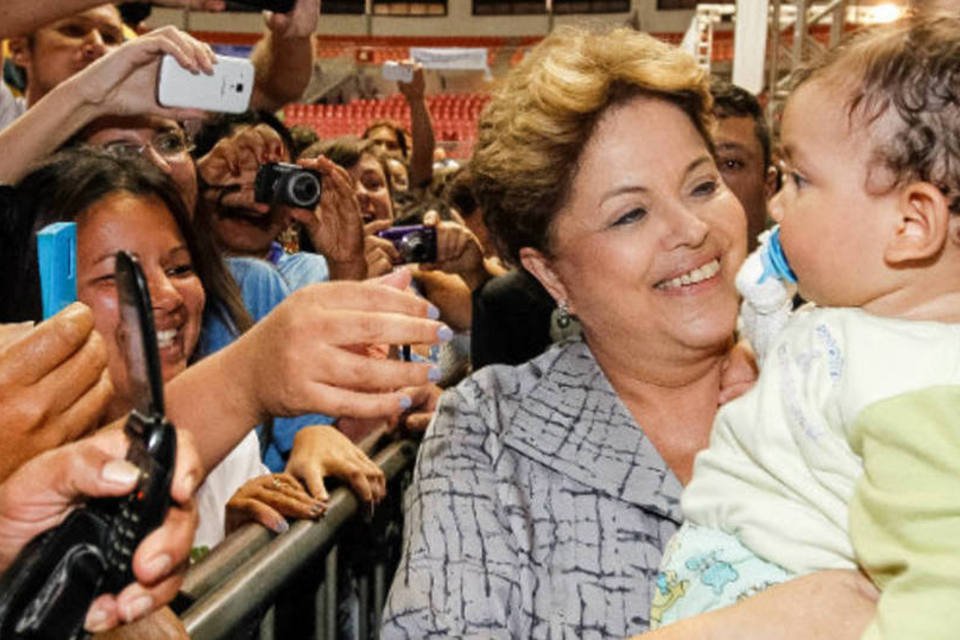 PIB crescer sem emprego de qualidade não adianta, diz Dilma