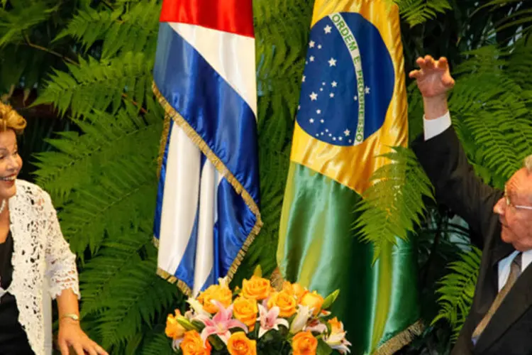 Presidenta Dilma Rousseff durante reunião bilateral com o Presidente de Cuba, Raúl Castro, em Havana (Roberto Stuckert Filho/PR)