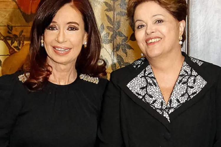 
	Kirchner e Dilma: Cristina manifestou desejo de que t&iacute;tulo do Mundial fique na Am&eacute;rica Latina
 (Roberto Stuckert Filho/PR)