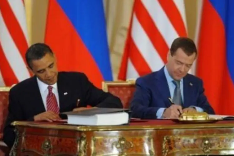 Obama e o presidente russo Medvedev: EUA quer que Rússia reduza quantidade de armas nucleares
