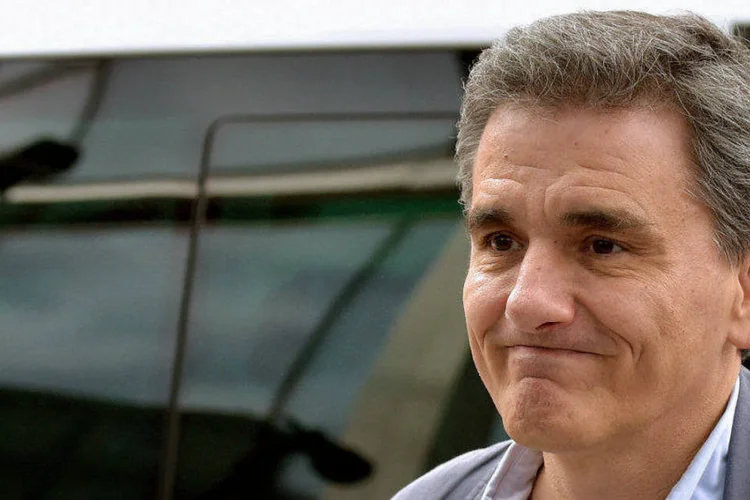 
	Euclides Tsakalotos, ministro da Econimia da Gr&eacute;cia: Tsakalotos defendeu a proposta do governo grego e disse que ela inclui avan&ccedil;os importantes em rela&ccedil;&atilde;o &agrave; primeira proposta feita por Juncker
 (Eric Vidal/Reuters)