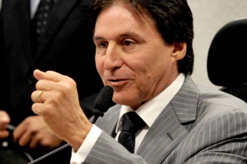 Eunício Oliveira lidera intenção de votos no CE, diz Ibope