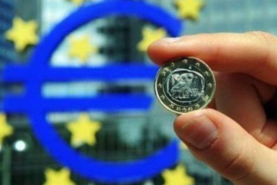 Euro fraco salva o Velho Continente