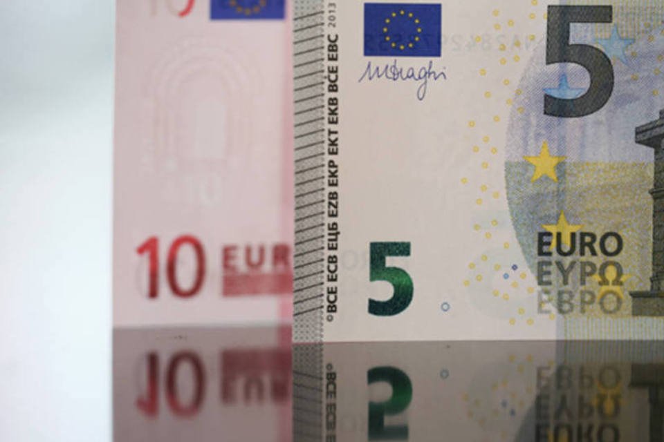 Investimentos caem na Grã-Bretanha e PIB cresce 0,7% no tri