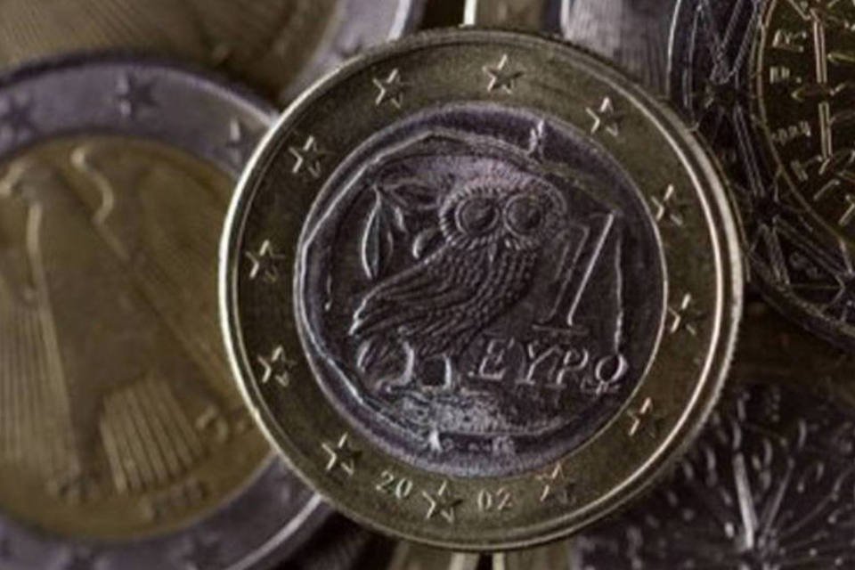 Euro tem máxima em seis semanas ante dólar