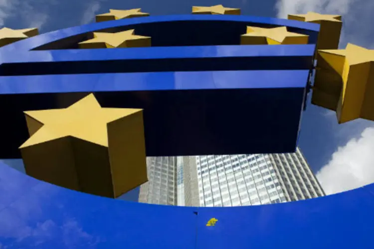 
	Sede do BCE: segundo o comunicado da Moody&#39;s, os perigos ligados &agrave; crise da d&iacute;vida na zona euro &quot;diminu&iacute;ram&quot;
 (Krisztian Bocsi/Bloomberg)