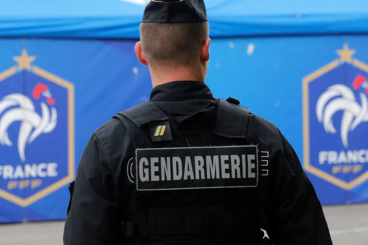 
	Eurocopa: as declara&ccedil;&otilde;es de Hollande chegam as bancas francesas no mesmo dia em que ter&aacute; in&iacute;cio uma greve de trens &agrave;s 19h locais
 (Stephane Mahe / Reuters)