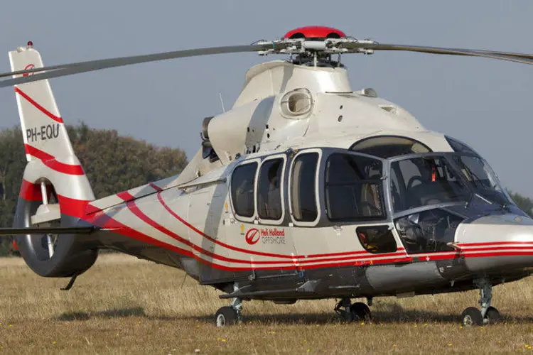 
	Eurocopter EC: peritos e investigadores da Pol&iacute;cia Civil tentar&atilde;o descobrir o que motivou o rompimento da p&aacute;
 (Maarten Visser/Wikimedia Commons)