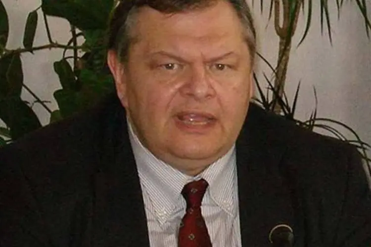 O ministro das Finanças, Venizelos, declarou que 'o nível de vida e a renda, devido à contração da economia em 2012, voltará ao nível de 2004', após quatro anos de recessão (Wikimedia Commons)