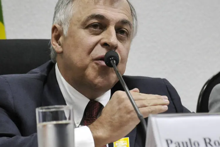 
	Paulo Roberto Costa: o texto cita as den&uacute;ncias de Costa envolvendo o pagamento de at&eacute; 3% do valor de contratos da Petrobras para o PT
 (Geraldo Magela/Agência Senado)