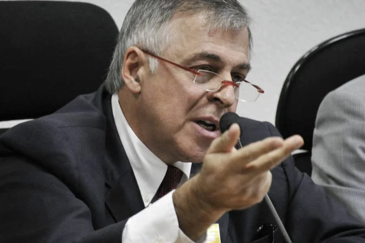Paulo Roberto da Costa presta depoimento à CPI que investiga denúncias de corrupção na estatal (Geraldo Magela/Agência Senado)