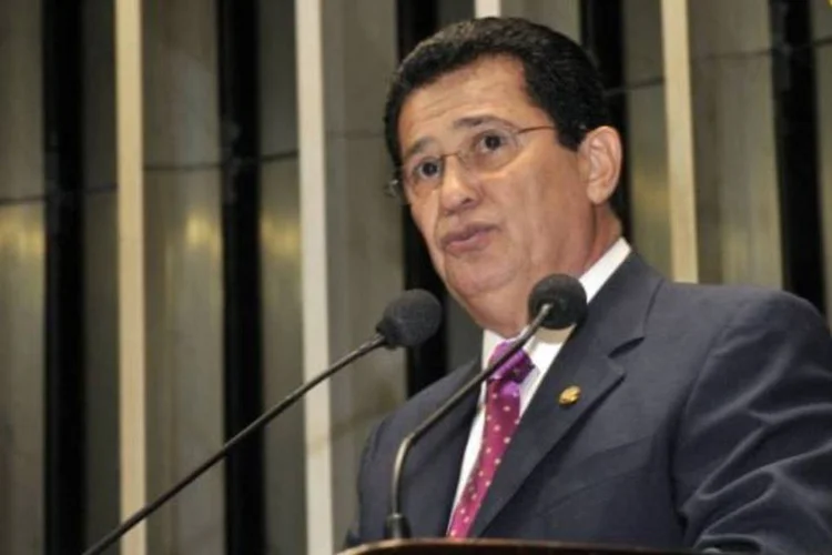 O partido do ex-ministro Alfredo Nascimento explicou que o anúncio não significará a entrega imediata de todos os cargos (José Cruz/ABr)