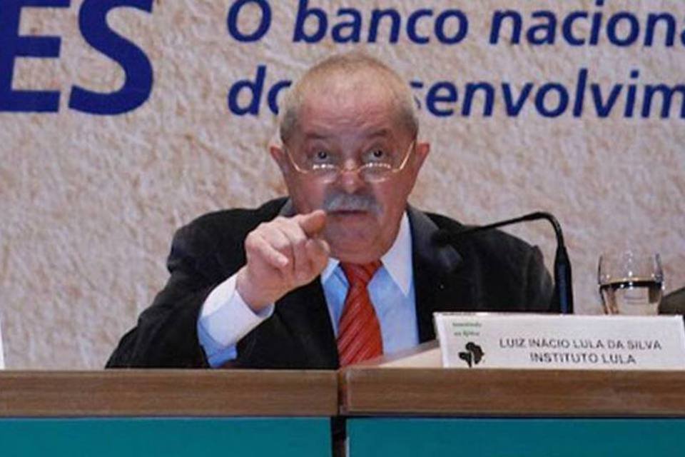 Oposição pede que PGR investigue Lula por corrupção