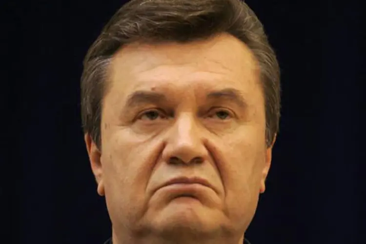 
	Ex-presidente da Ucr&acirc;nia Viktor Yanukovich: &quot;Quero perguntar aos clientes dessas for&ccedil;as sombrias do Ocidente: voc&ecirc;s ficaram cegos? Esqueceram o que &eacute; o fascismo?&quot;
 (Alexander Demianchuk/Reuters)