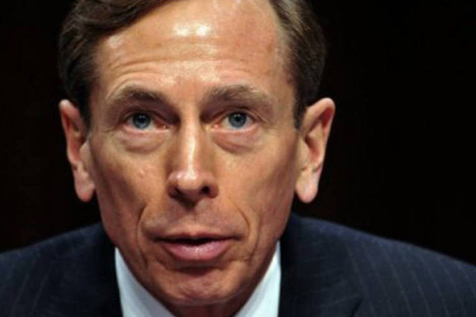 Investigadores informarão sobre o caso Petraeus ao Congresso