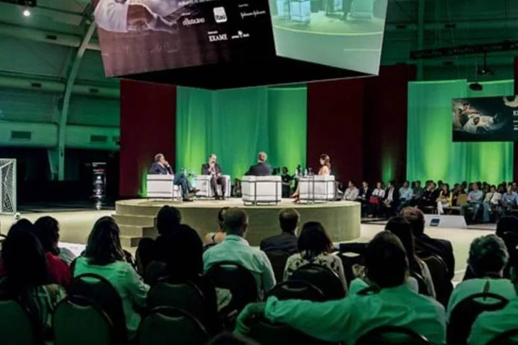 
	Mesa-redonda durante o EXAME F&oacute;rum: &eacute; a quarta edi&ccedil;&atilde;o do evento&nbsp;
 (Marcela Beltrão/EXAME.com)