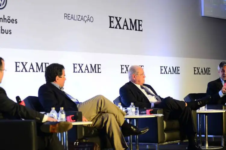 
	Andr&eacute; Lah&oacute;z, diretor da revista EXAME, Alexandre Rands, C&eacute;sar Borges, ministro-chefe da Secretaria de Portos e Jo&atilde;o Manuel Pinho de Mello, professor do Insper
 (Alexandre Battibugli/ EXAME)