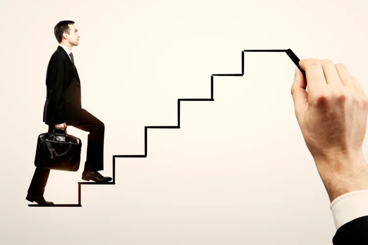 Lições de quem chegou ao topo (Thinkstock/Peshkova)