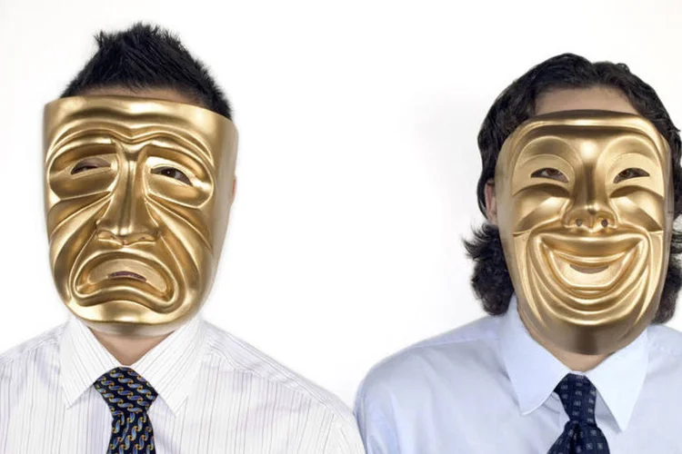 
	M&aacute;scaras: &quot;um ato inaut&ecirc;ntico viola o sentimento de ser verdadeiro a si mesmo&quot;
 (ThinkStock Images)