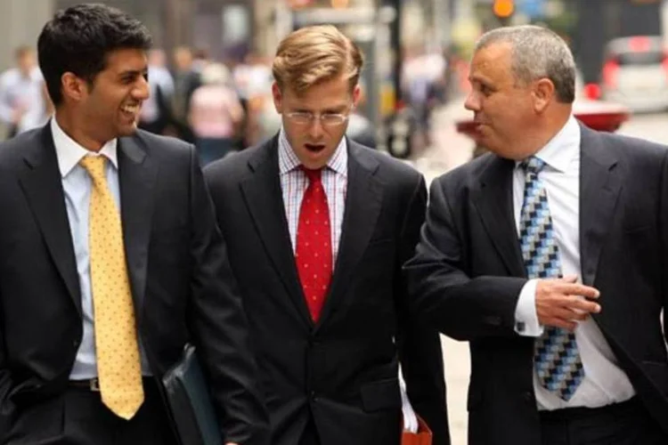 As extroversão e a capacidade de comunicação são  algumas das marcas dos CEOS (Getty Images)