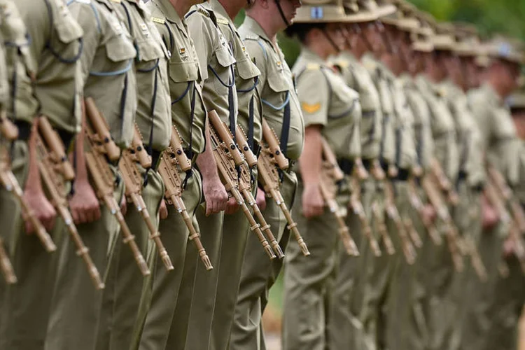 
	Ex&eacute;rcito: os recrutas contaram ter sido agredidos sexualmente durante os primeiros 6 meses, quando tinham entre 15 e 16 anos
 ( Ian Hitchcock/Getty Images)