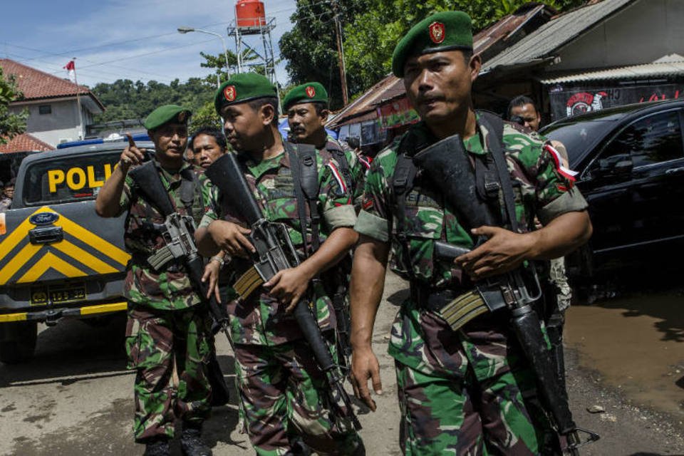 Indonésia proíbe policiais e militares de jogarem Pokémon Go