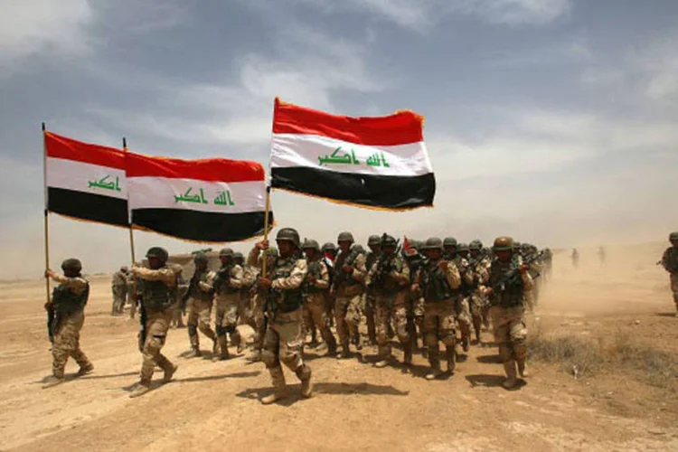 
	Ofensiva: o ex&eacute;rcito lan&ccedil;ou a ofensiva para retomar a cidade, localizada mais de 400 km a oeste de Bagd&aacute;, na estrada principal que liga Bagd&aacute; &agrave; fronteira com a Jord&acirc;nia
 (Getty Images)