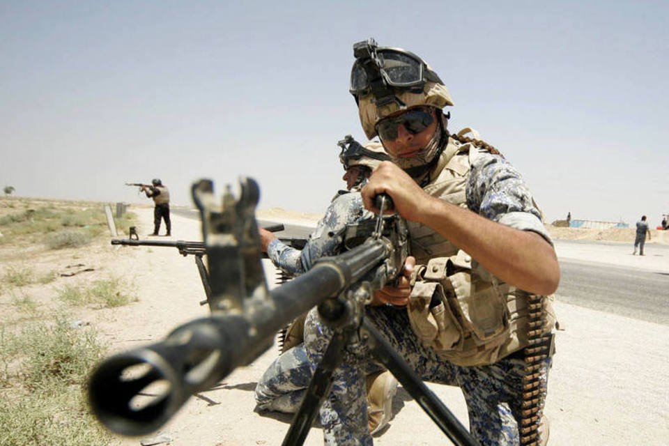 Forças iraquianas se retiram de várias cidades do oeste