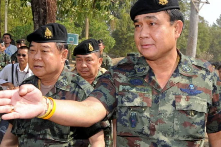 
	Chefe do Ex&eacute;rcito, Prayuth Chan-Ocha: quem divulgar&nbsp;&quot;informa&ccedil;&atilde;o ilegal&quot;&nbsp;ser&aacute; detido
 (AFP/Getty Images)