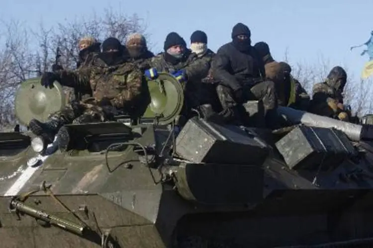 
	Soldados ucranianos em Debaltseve
 (AFP/ Anatolii Stepanov)