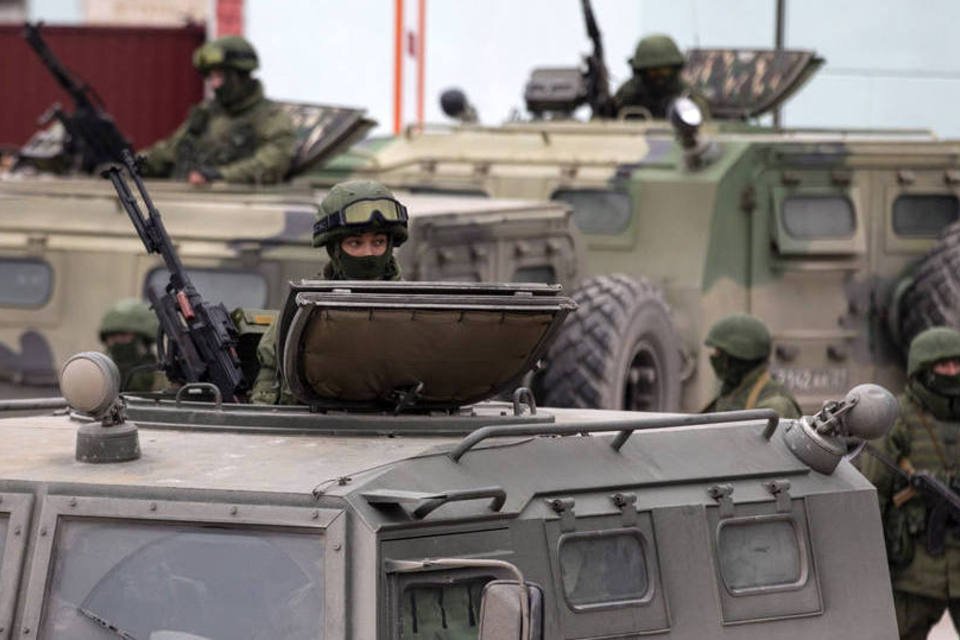 Putin ordena exercícios militares em regiões da Rússia
