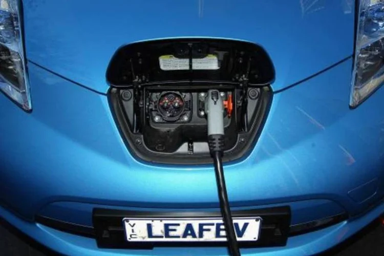 
	Carro el&eacute;trico: a resolu&ccedil;&atilde;o alterou a descri&ccedil;&atilde;o de alguns c&oacute;digos para contemplar os ve&iacute;culos com tecnologia de recarga externa
 (Cameron Spencer/Getty Images)