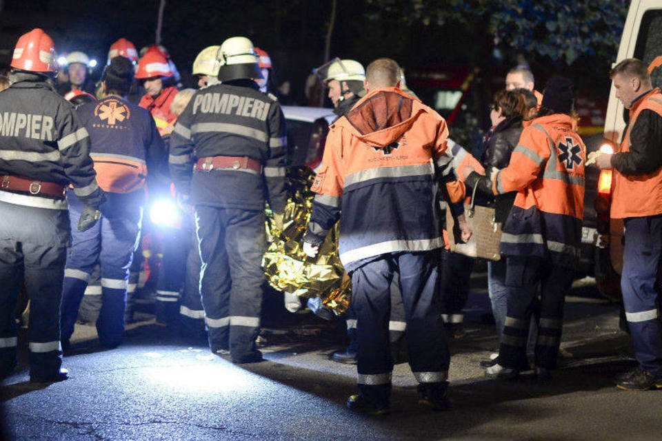 Chega a 32 os mortos pelo incêndio em boate na Romênia