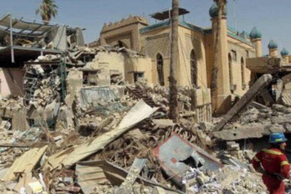 Ataque suicida deixa 11 mortos em mesquita xiita de Bagdá