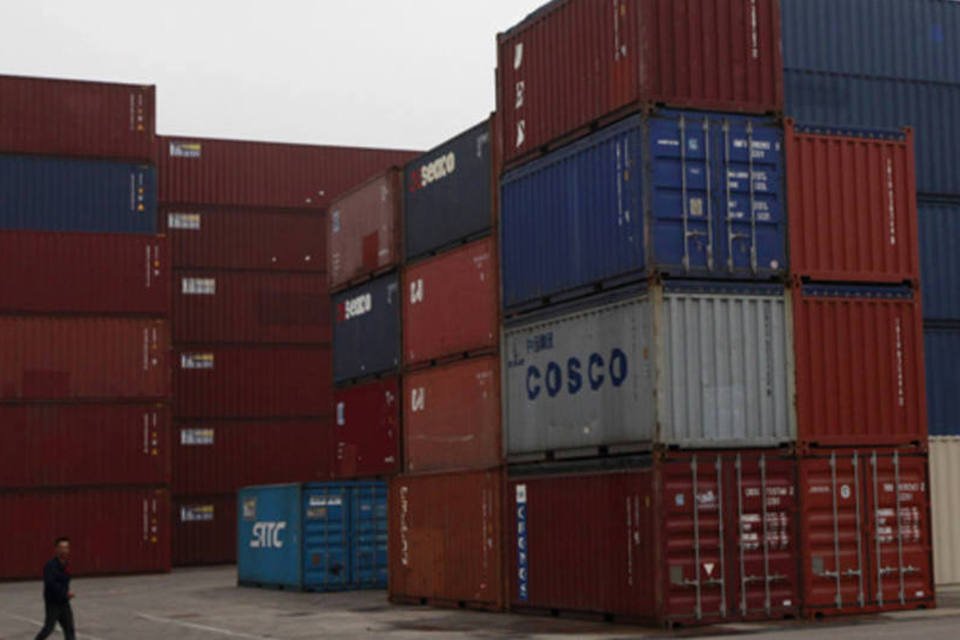 Exportações alemãs recuam 3,4% em novembro