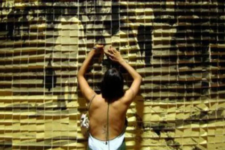 Berna ficou conhecida em 2009 com a performance Quando Todos Calam, realizada no mercado Ver-o-Peso, em Belém (Divulgação/Itaú Cultural)