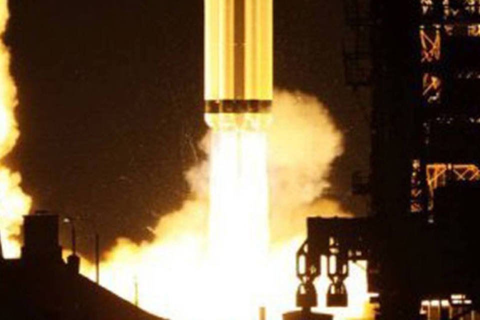 Rússia retoma lançamento dos foguetes espaciais Protón-M