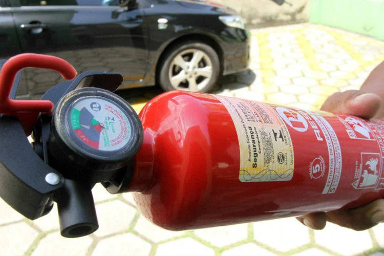 EXTINTOR DE INCÊNDIO: Senado vai avaliar se equipamento volta a ser obrigatório no país (Cristino Martins/AG. PARÁ/Fotos Públicas/Fotos Públicas)