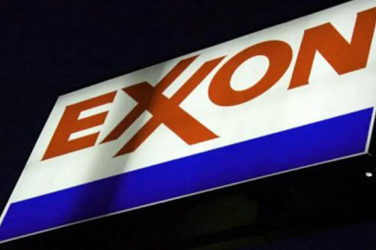 
	Exxon: companhia prev&ecirc; gastos de 39,8 bilh&otilde;es de d&oacute;lares em 2014, uma queda ante um pico de 42,5 bilh&otilde;es de d&oacute;lares no ano passado
 (Karen Bleier/AFP)
