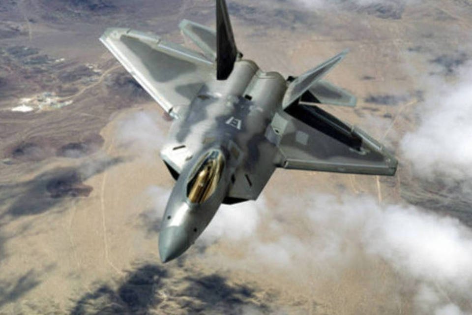 EUA enviam aviões de combate para apoiar Coreia do Sul
