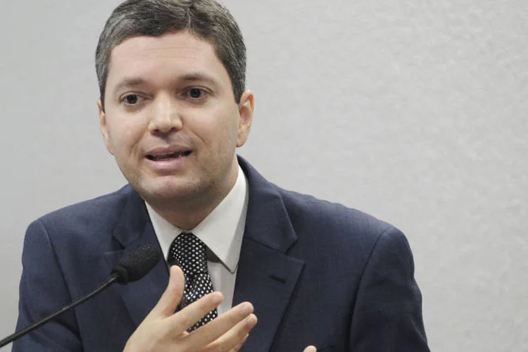 
	Fabiano Silveira: segundo ele, as conversas gravadas foram &quot;coment&aacute;rios gen&eacute;ricos e simples opini&atilde;o&quot;
 (Geraldo Magela /  Câmara dos Deputados)
