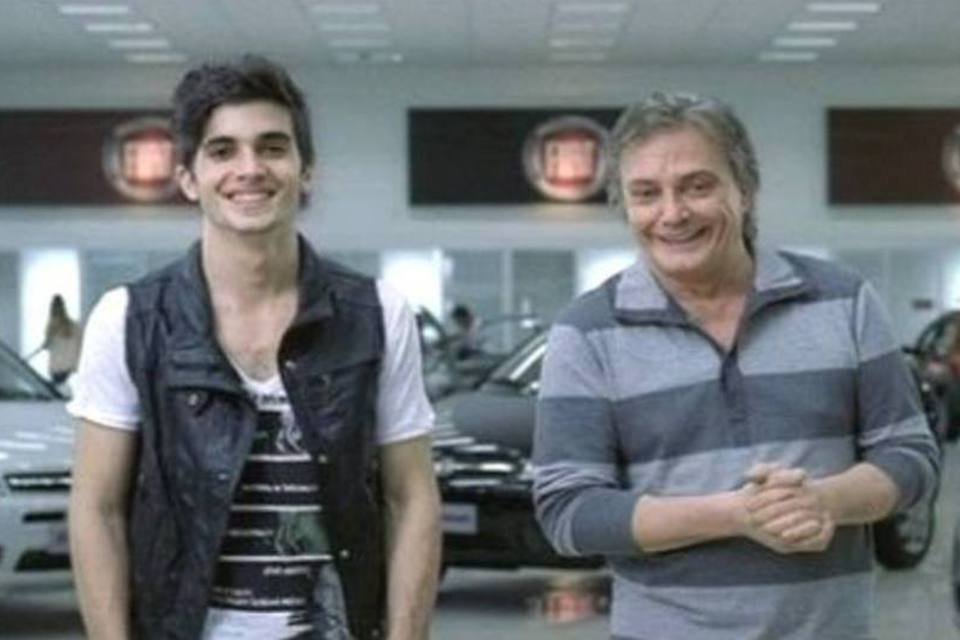 Fábio Jr. e Fiuk em campanha de varejo da Fiat