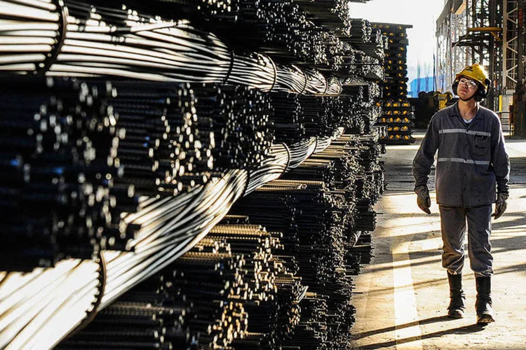 
	F&aacute;brica da Gerdau: a crise fez a empresa passar a calcular o objetivo de cada investimento de RH
 (Germano Luders/Exame)