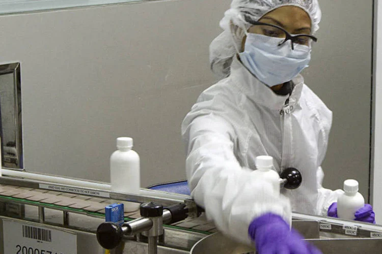 
	Funcion&aacute;rio da GlaxoSmithKline: GSK est&aacute; formando uma joint venture de sa&uacute;de para consumidores com a Norvatis
 (Norm Betts/Bloomberg)