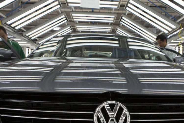 
	Volkswagen: se a viola&ccedil;&atilde;o no Brasil for confirmada, a montadora poder&aacute; ser multada em at&eacute; R$ 50 milh&otilde;es
 (Susana Gonzalez/Bloomberg)