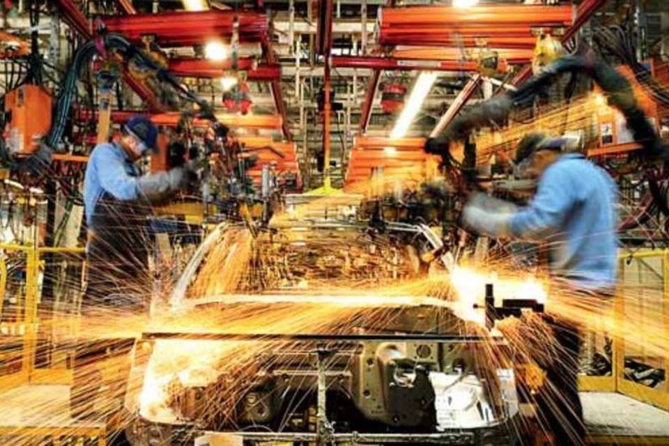 Produção de veículos cai 1,9% no país em 2012