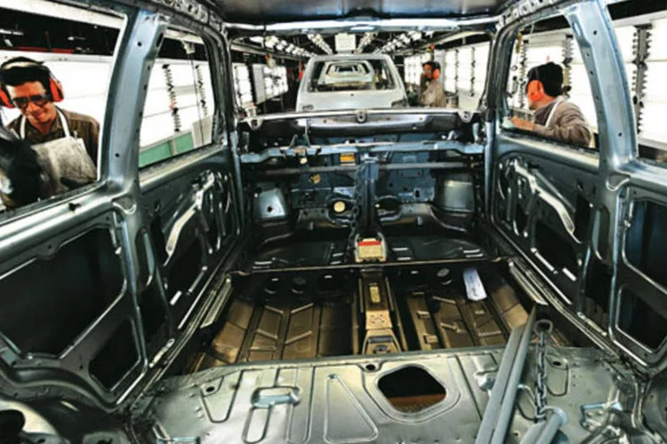 Fábrica de automóveis: crescimento deve diminuir mais do que era esperado  (Germano Lüders/EXAME.com)