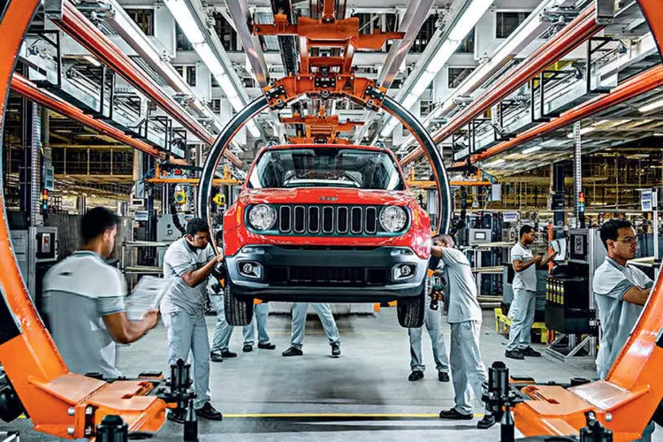 Fábrica da Fiat: empresa diz que deve gerar 2 mil novos empregos (Germano Lüders / EXAME)