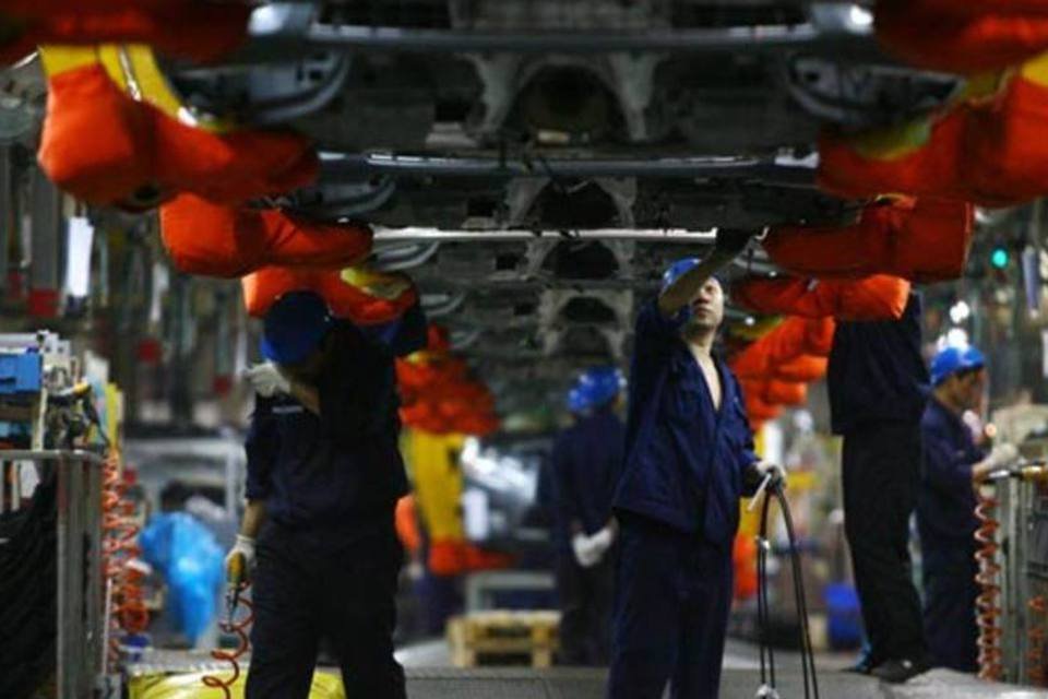 China supera EUA como maior potência industrial