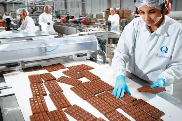 
	F&aacute;brica da Kraft no interior de Pernambuco: &nbsp;maior parte da alta do faturamento foi devido a ganhos de volume e &agrave; venda de produtos mais caros
 (Leo Caldas/EXAME.com)